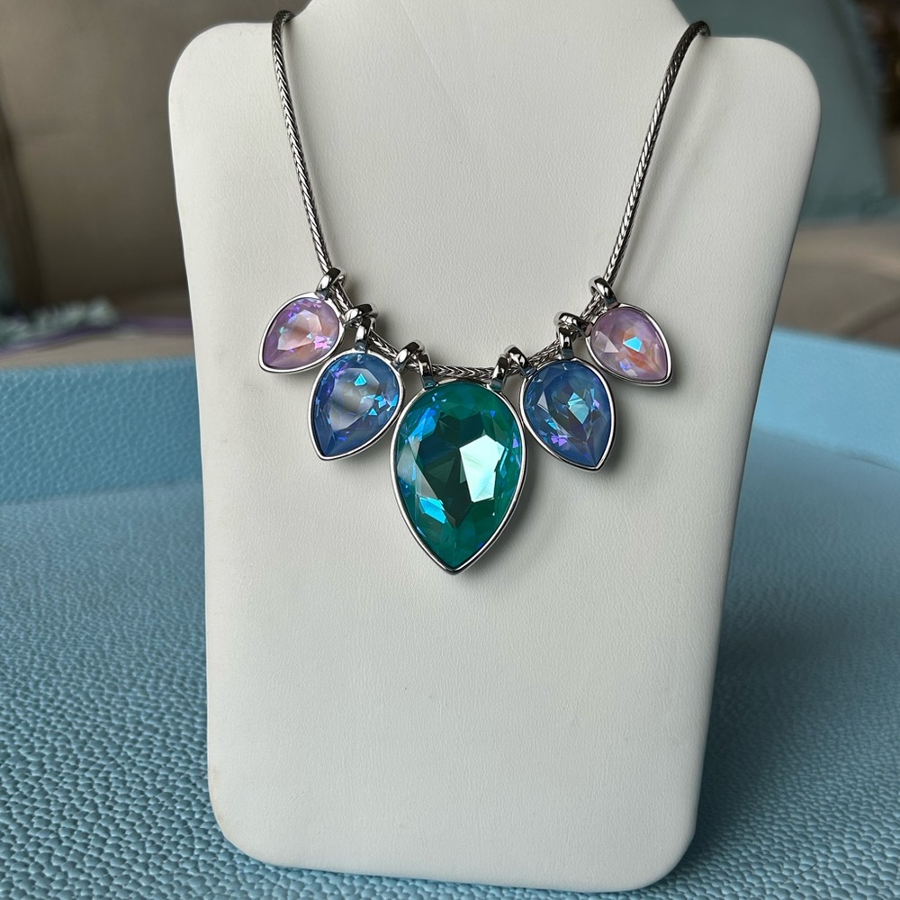 New in box touchstone Crystal by Swarovski change of pace necklace in Laguna
